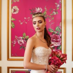 Wedluxe’s “Colour Me Royal”