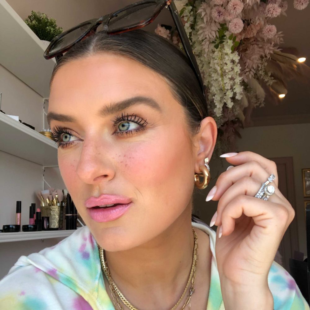 A Fun Makeup Look to Rock with Your Tie-dye this Summer!
