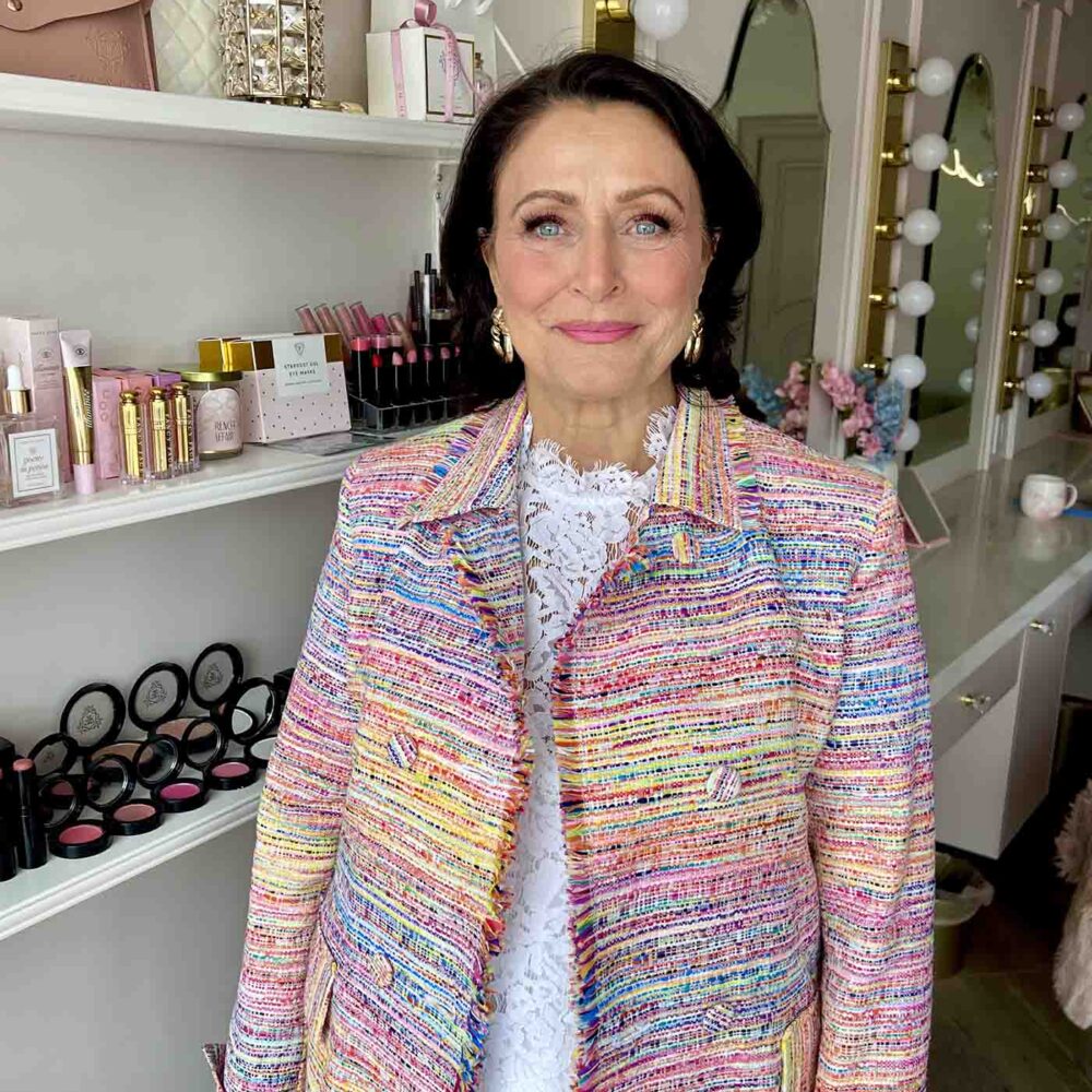 Makeup tips for mature women