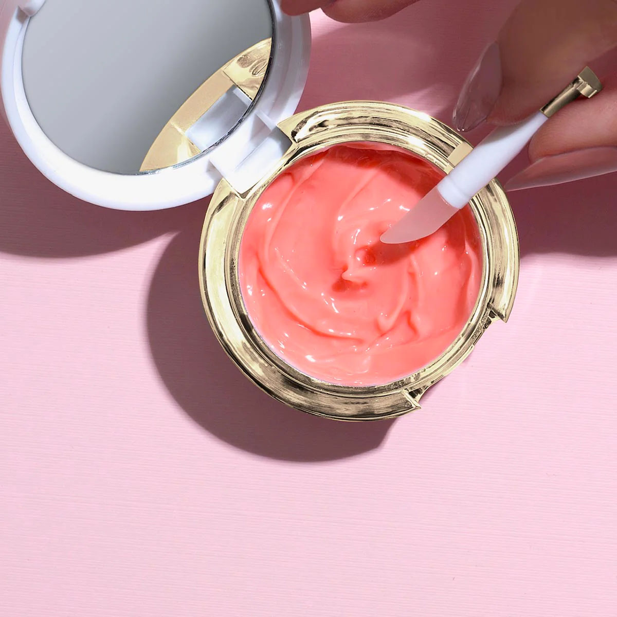 Strawberry scented lip mask